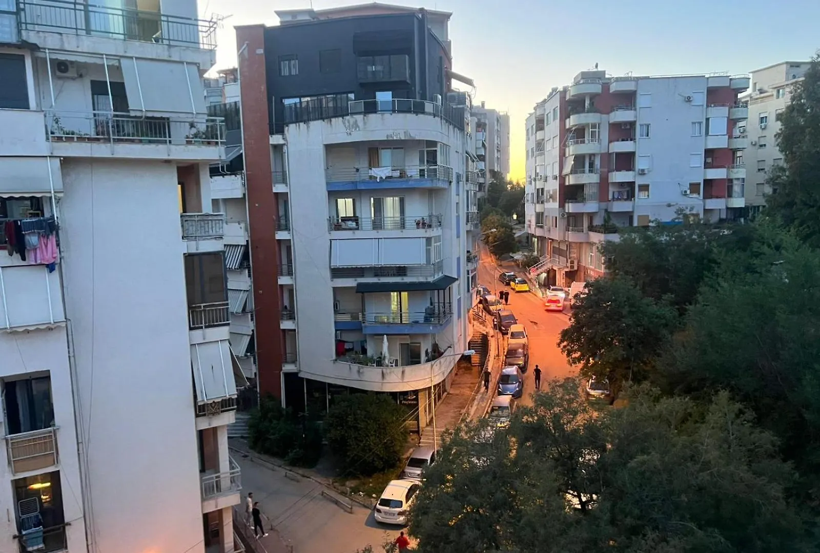 Studio Aprtment Urbannest Tiran