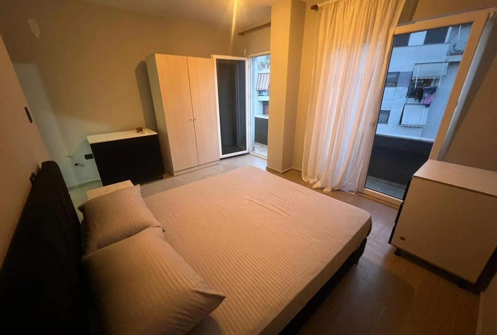 Studio Aprtment Urbannest Tiran 0*,